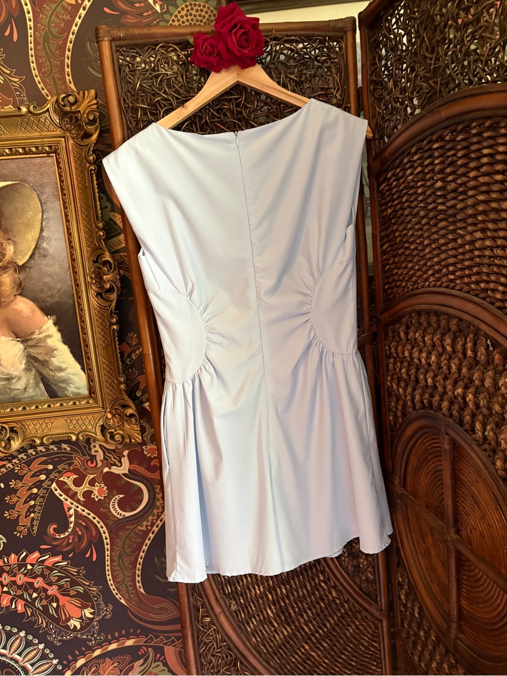 Vestique Turn on the Charm Romper M Light Blue Side Cutout Ruched NWT - Picture 4 of 5
